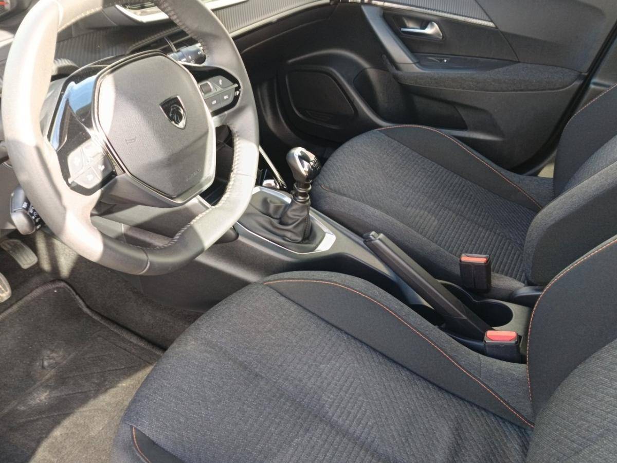 peugeot-2008-2024-gasolina-1199cc
