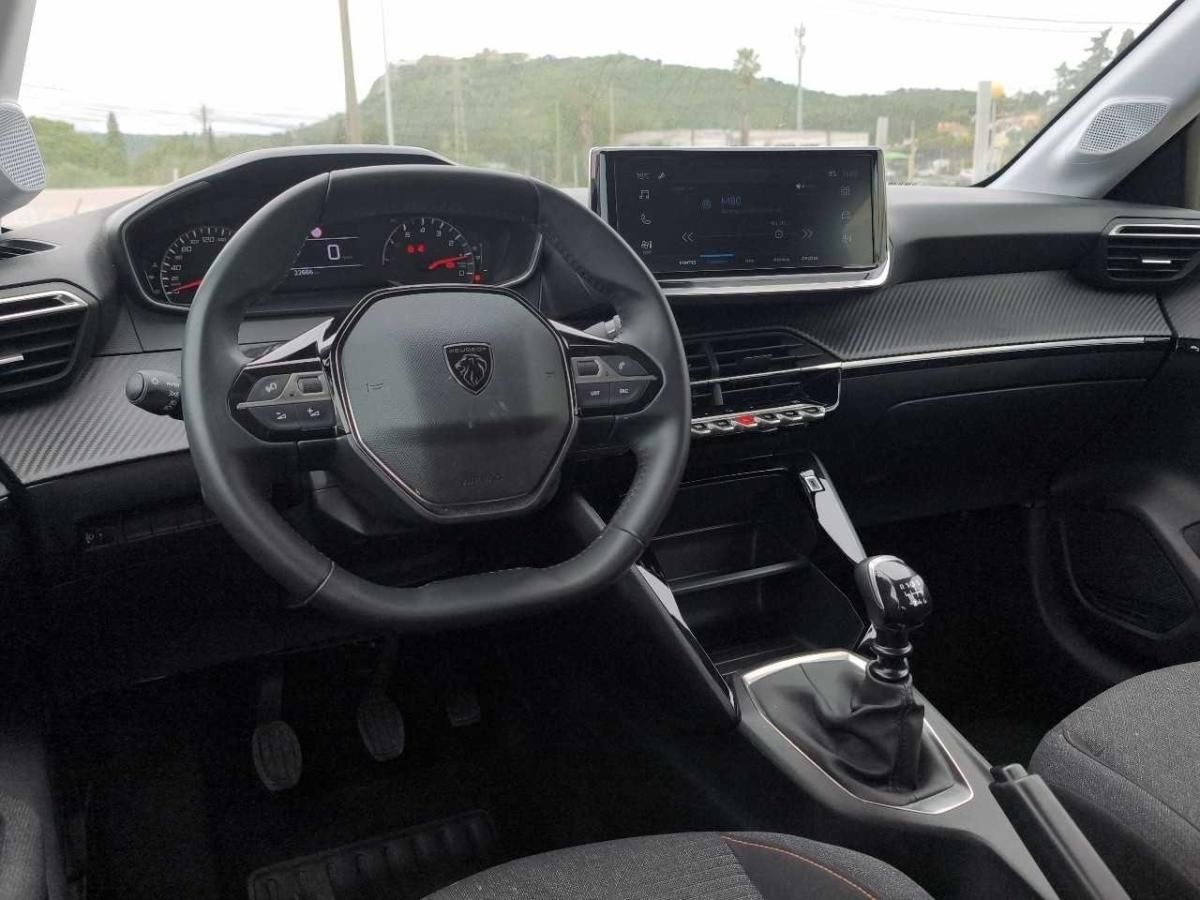 peugeot-208-2024-gasolina-1199cc