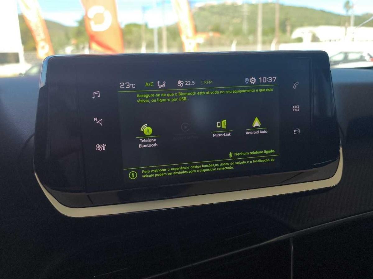 peugeot-2008-2023-gasolina-1199cc