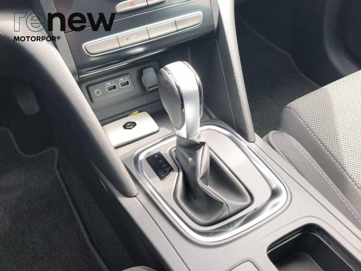 renault-megane-sport-tourer-2024-diesel-1461cc