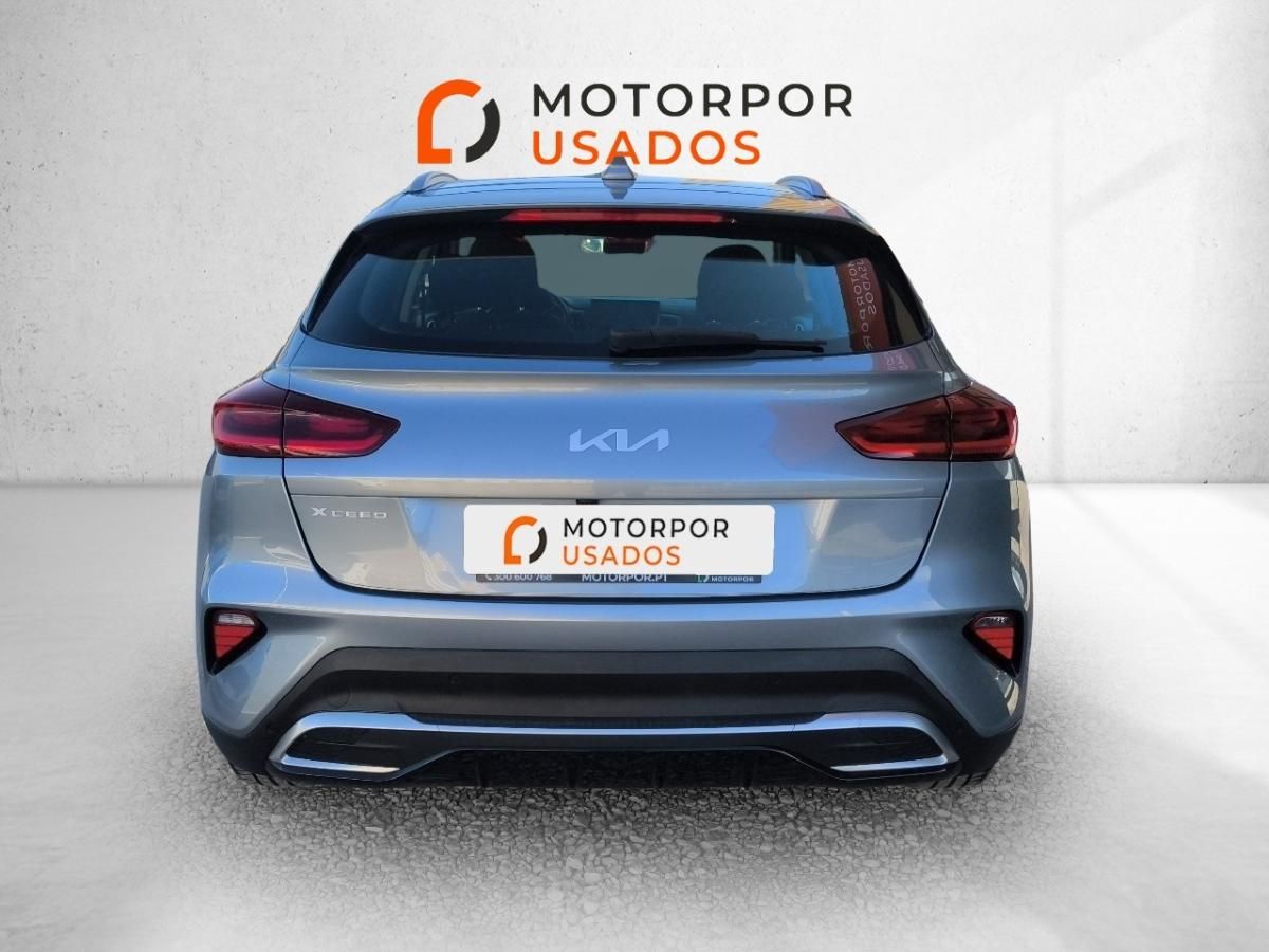 kia-xceed-2025-gasolina-998cc