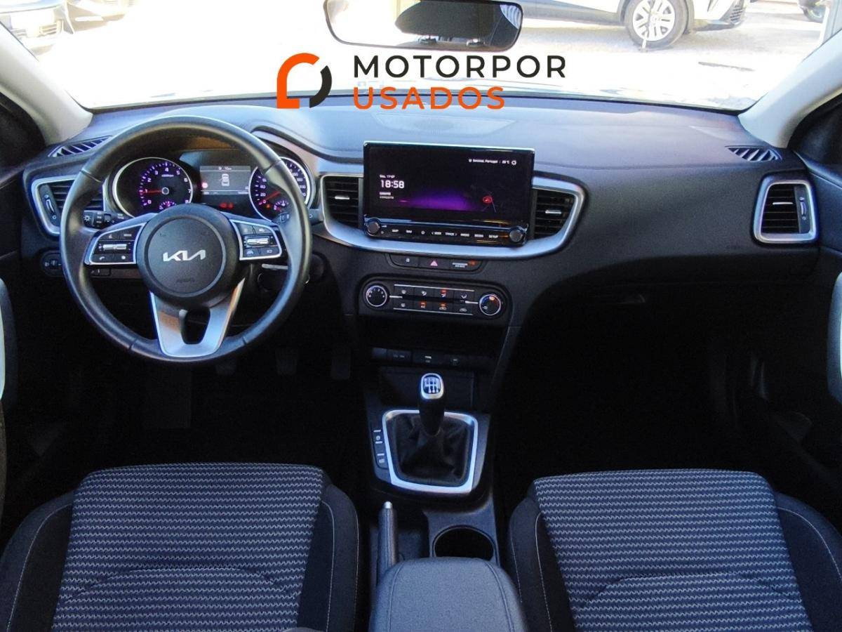 kia-xceed-2025-gasolina-998cc