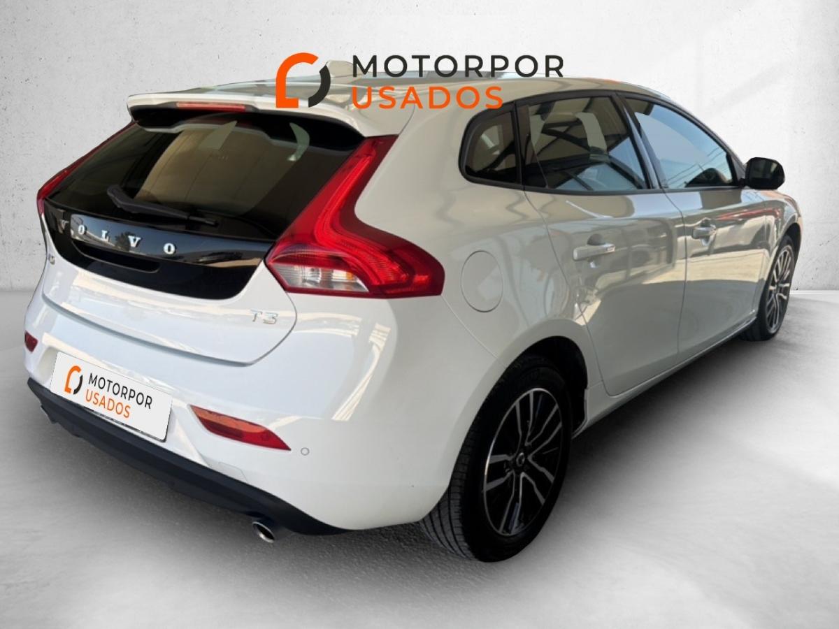 volvo-v40-2019-gasolina-1498cc