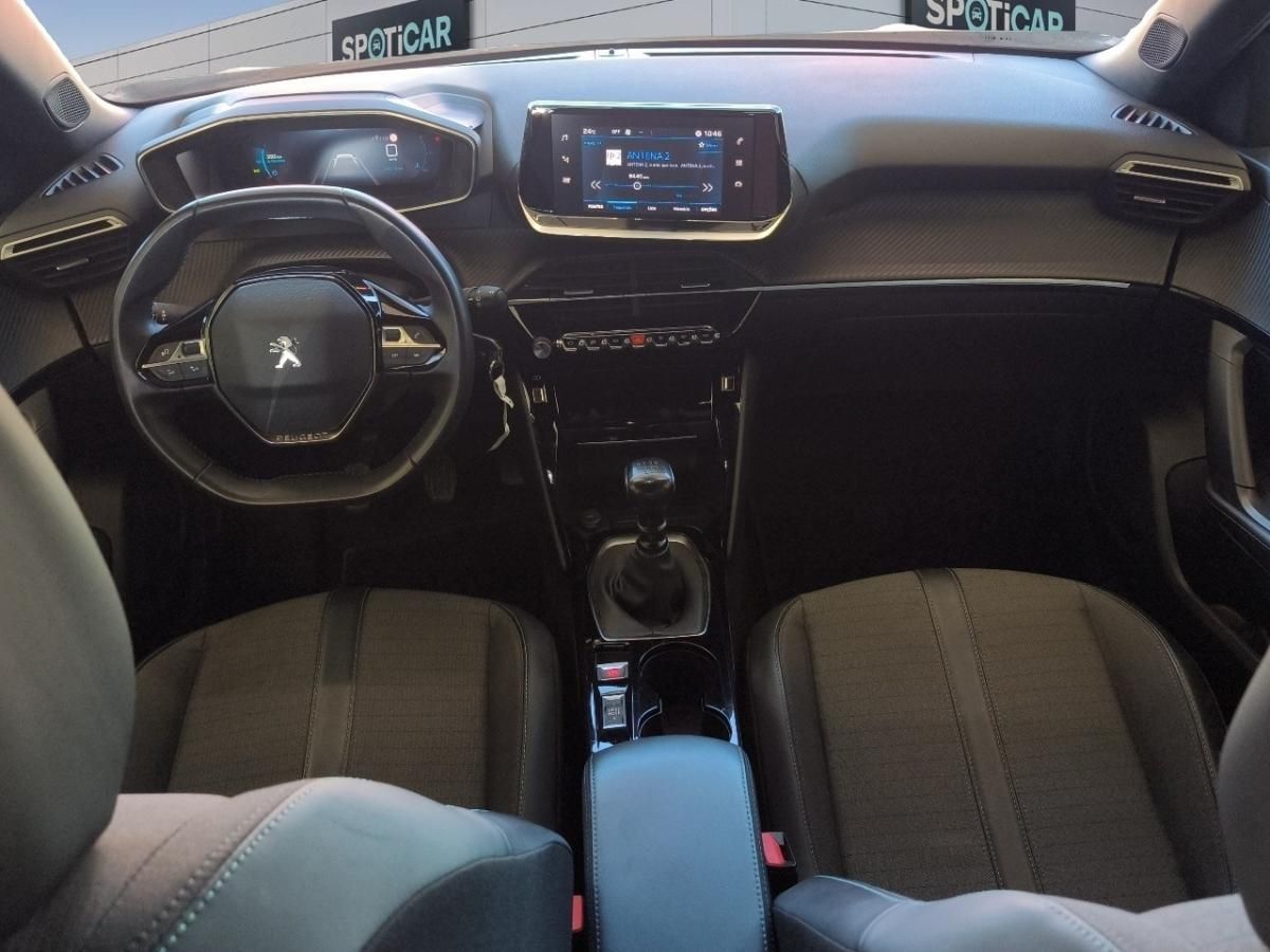 peugeot-2008-2023-gasolina-1199cc