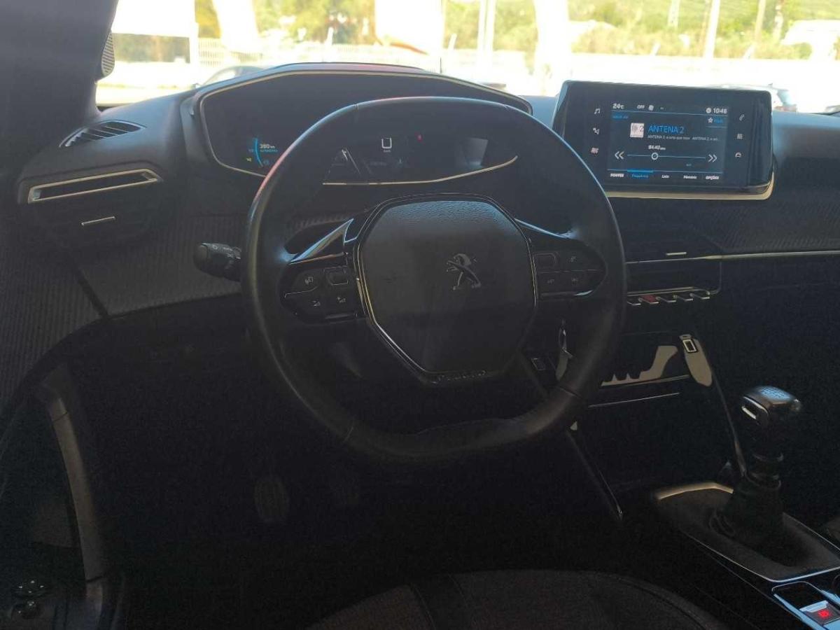 peugeot-2008-2023-gasolina-1199cc
