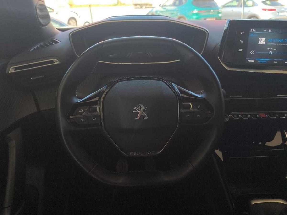 peugeot-2008-2023-gasolina-1199cc