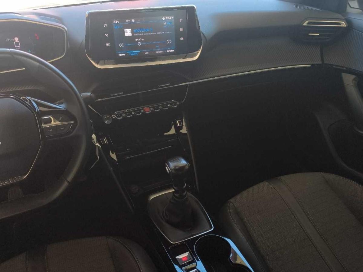 peugeot-2008-2023-gasolina-1199cc