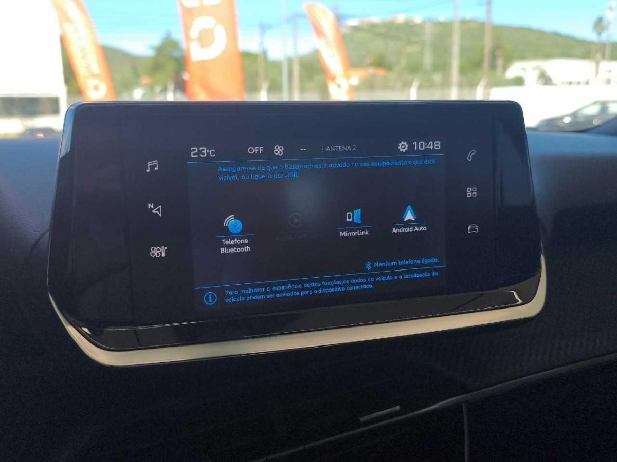peugeot-2008-2023-gasolina-1199cc