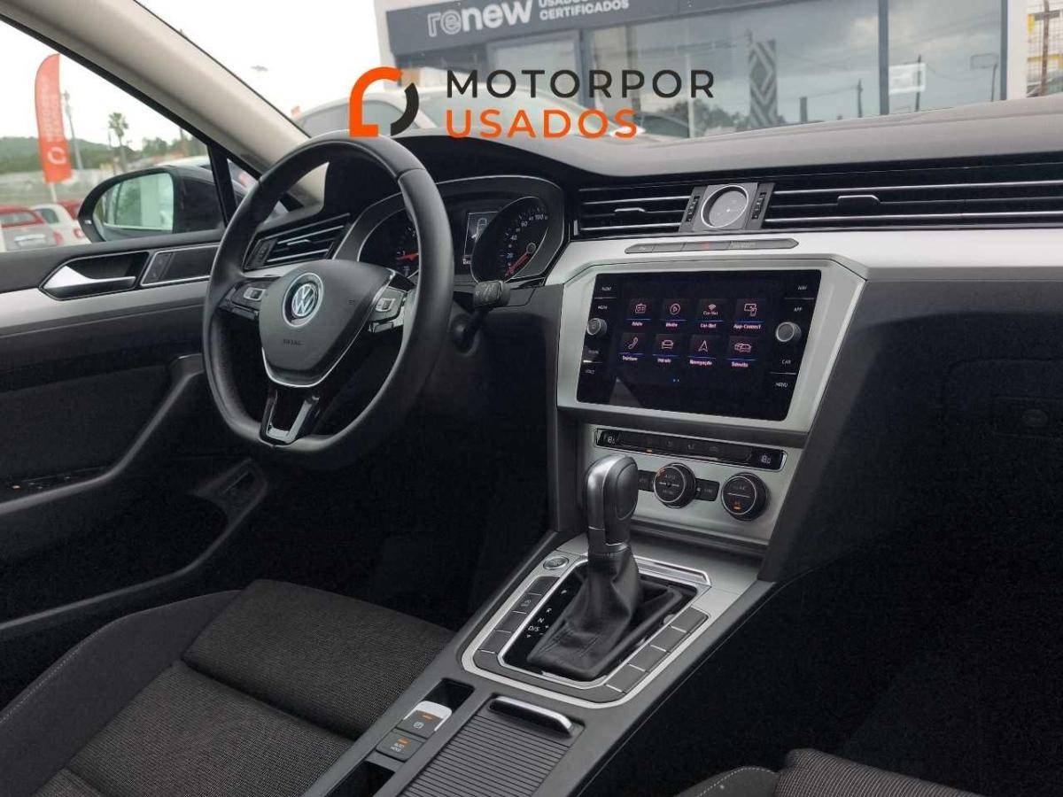volkswagen-passat-variant-2019-diesel-1968cc