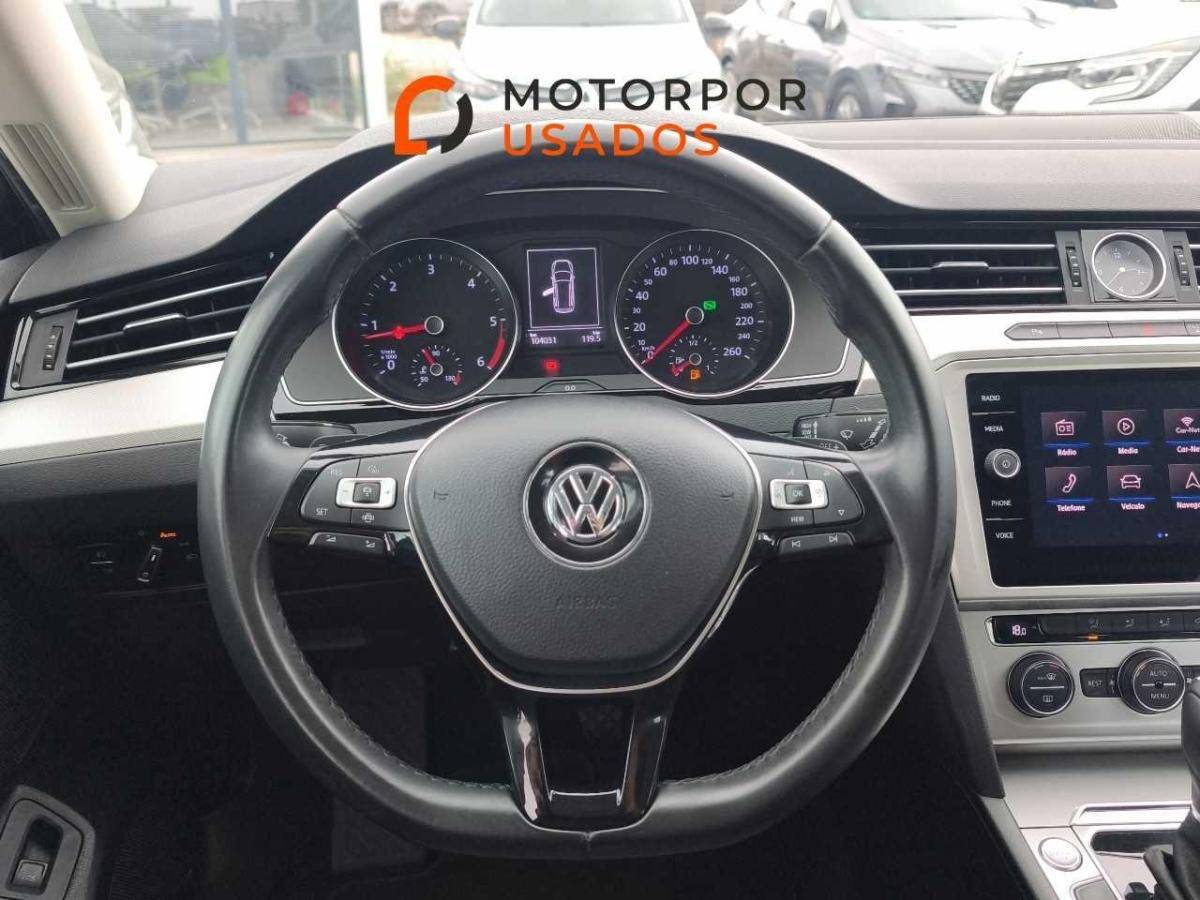 volkswagen-passat-variant-2019-diesel-1968cc