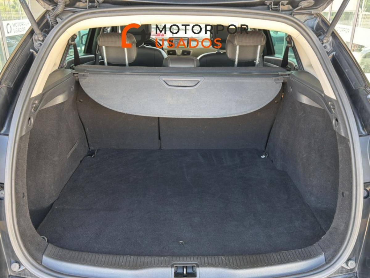 renault-megane-sport-tourer-2016-diesel-1598cc