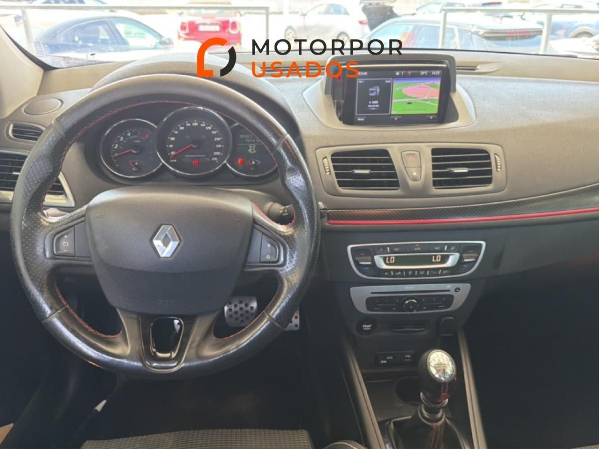 renault-megane-sport-tourer-2016-diesel-1598cc