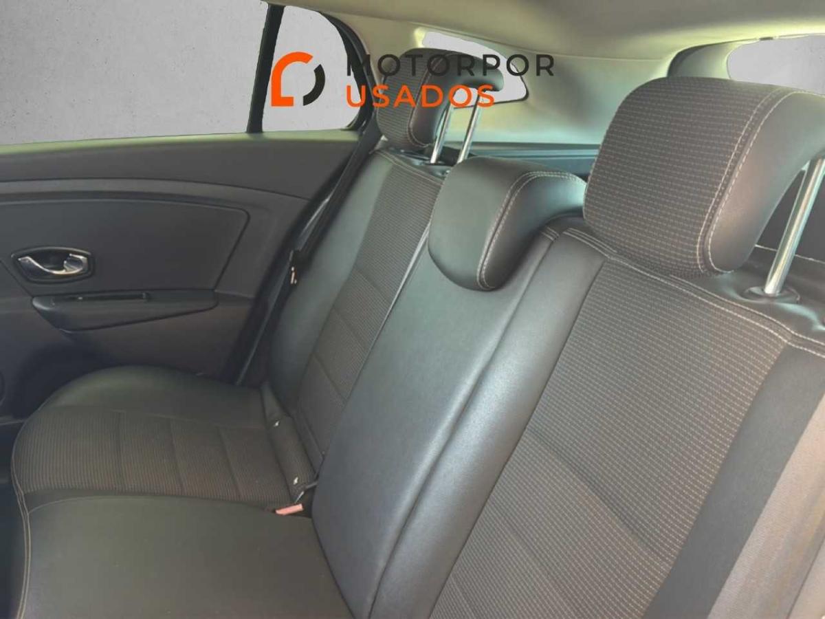 renault-megane-sport-tourer-2016-diesel-1598cc