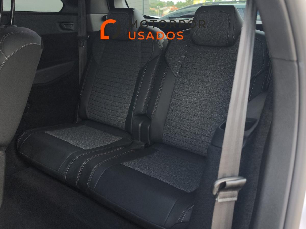 peugeot-5008-2025-gasolina-1199cc