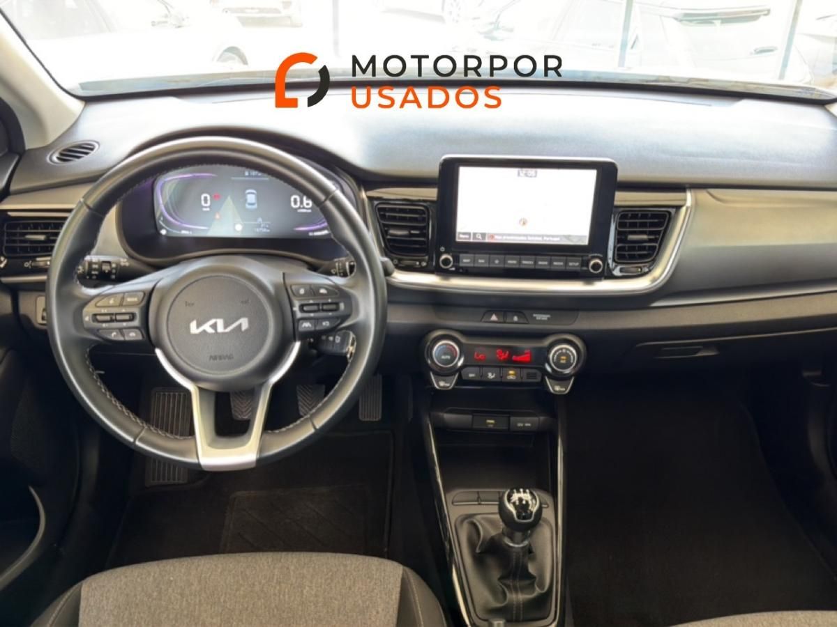 kia-stonic-2025-gasolina-1197cc