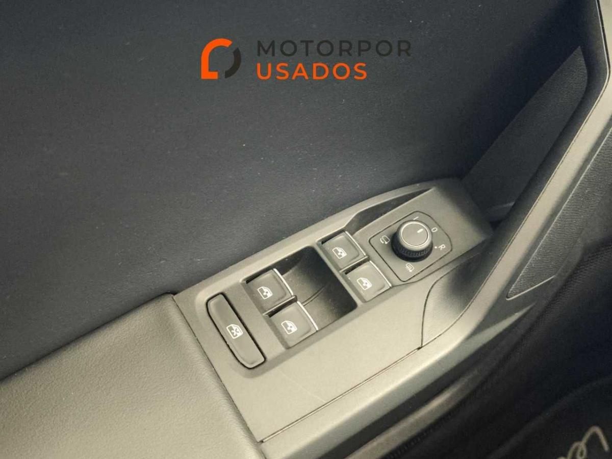 seat-leon-2021-gasolina-999cc