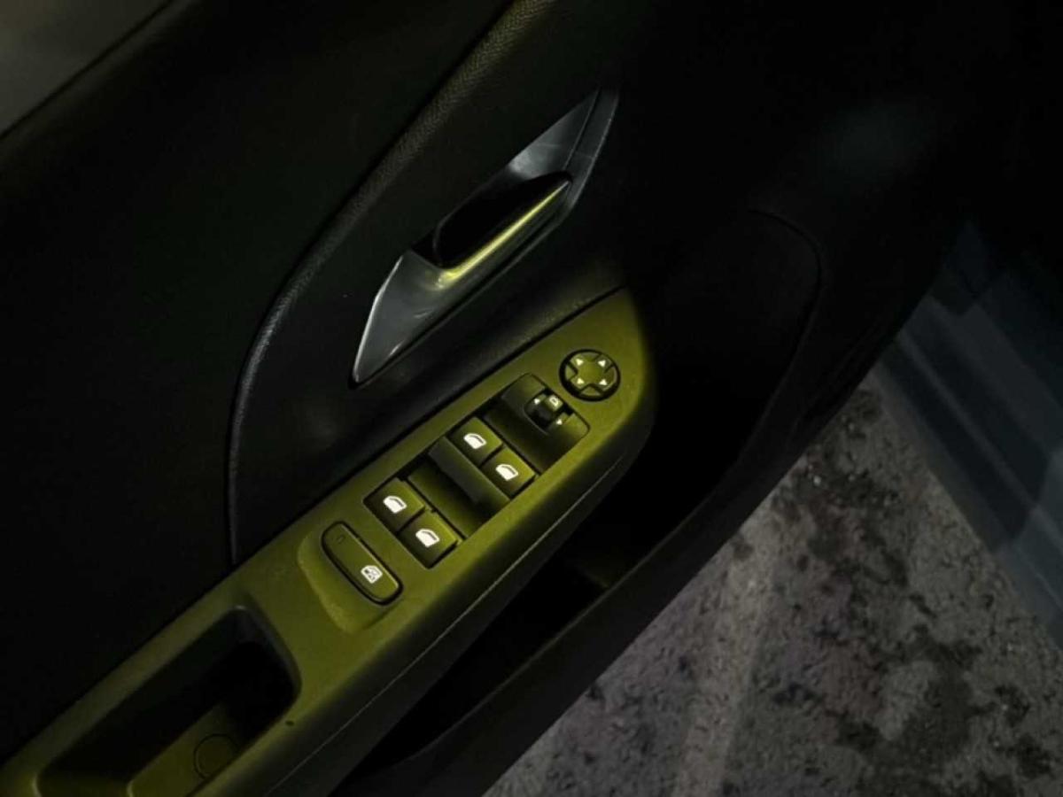 opel-corsa-2025-gasolina-1199cc
