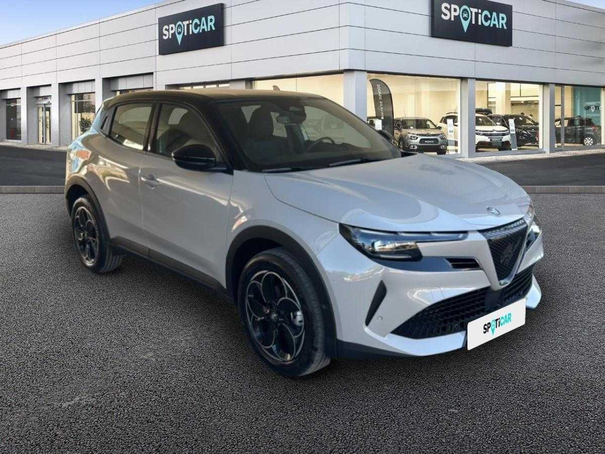 alfa-romeo-junior-2026-hibrido-a-gasolina-1199cc