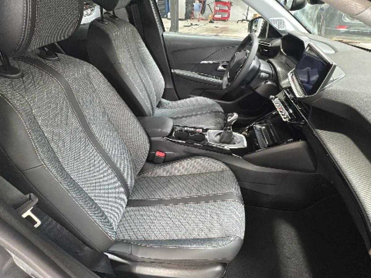 peugeot-208-2026-gasolina-1199cc