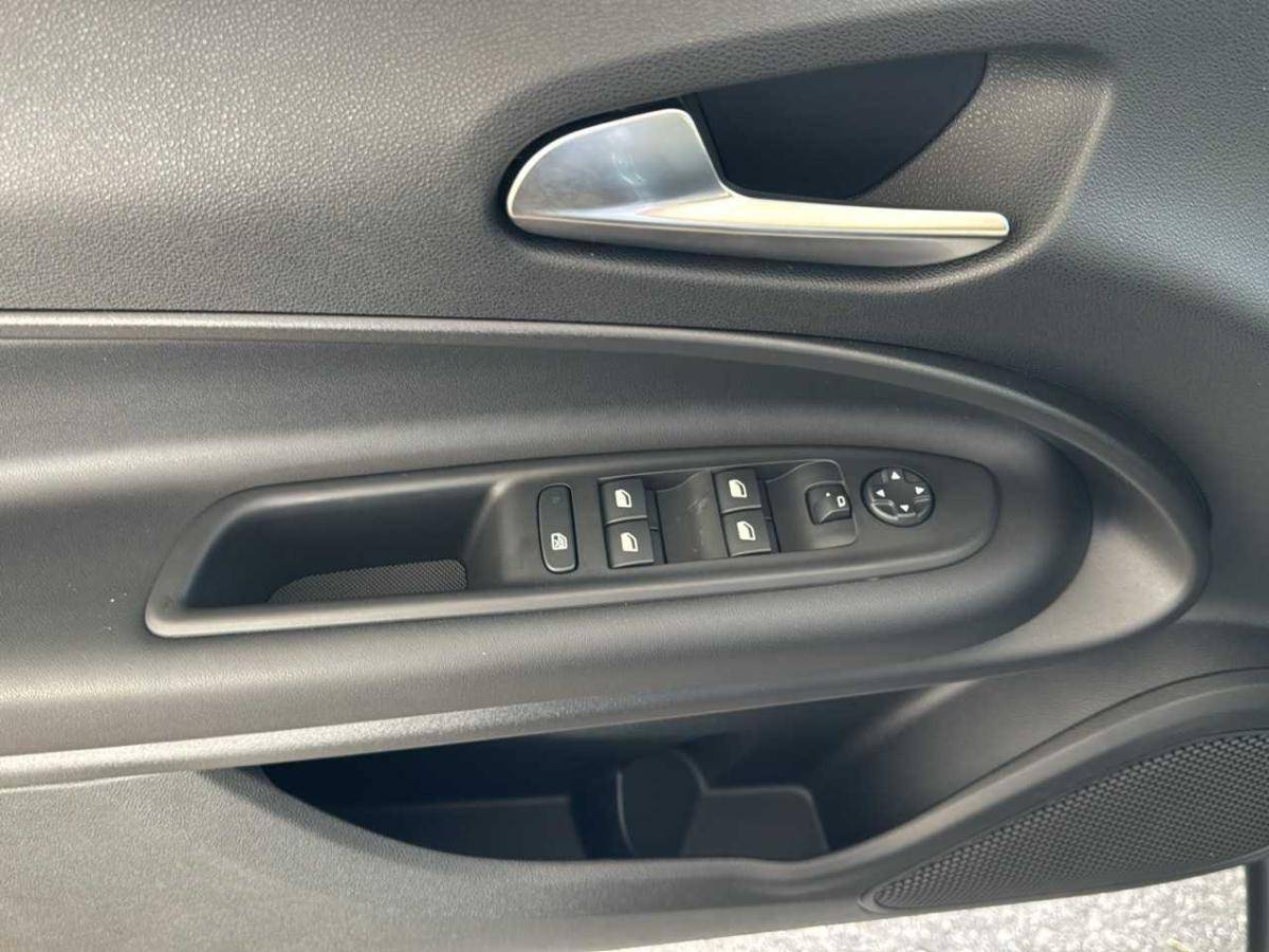 jeep-avenger-2026-gasolina-1199cc