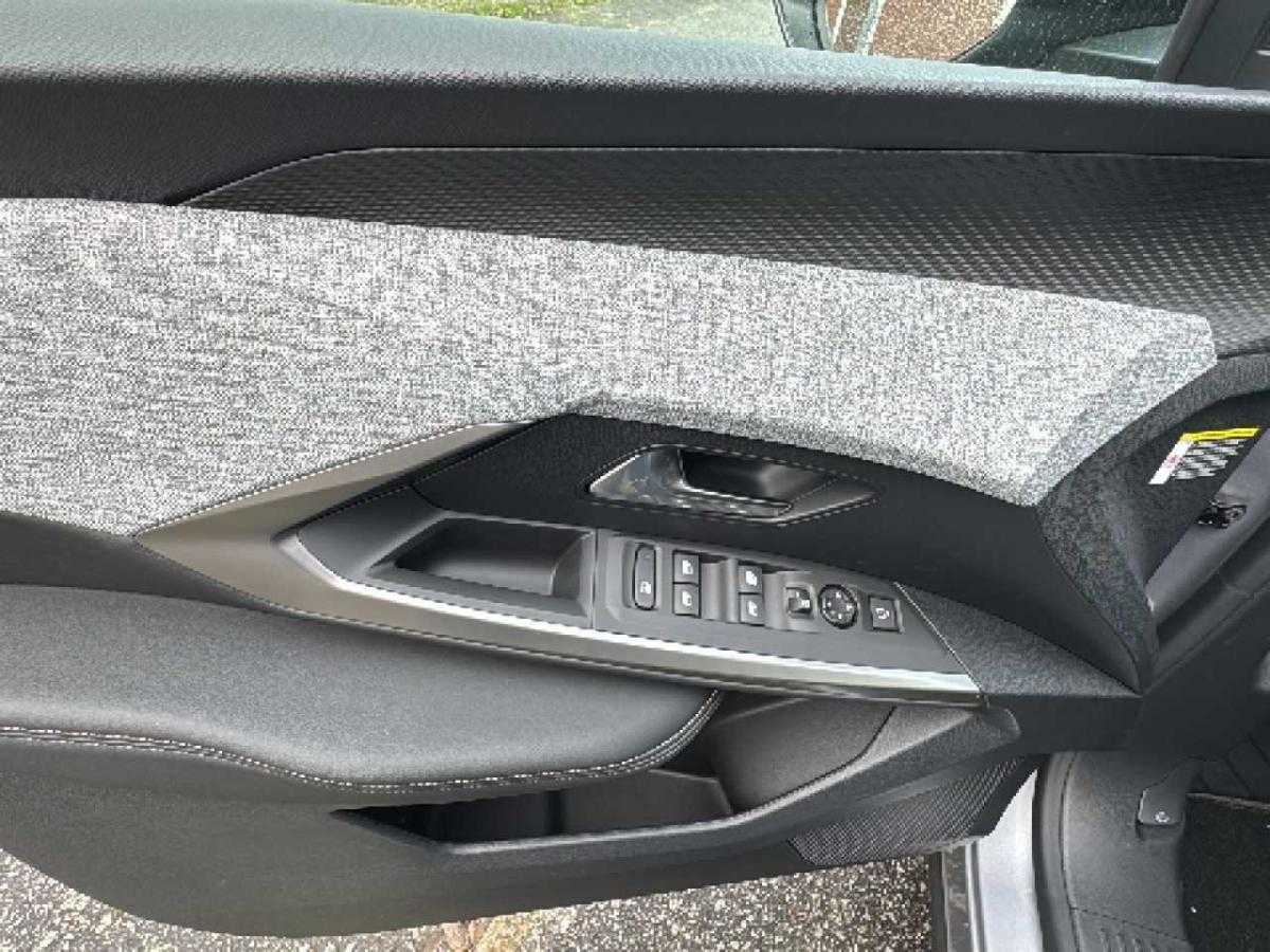 peugeot-3008-2026-hibrido-a-gasolina-1598cc