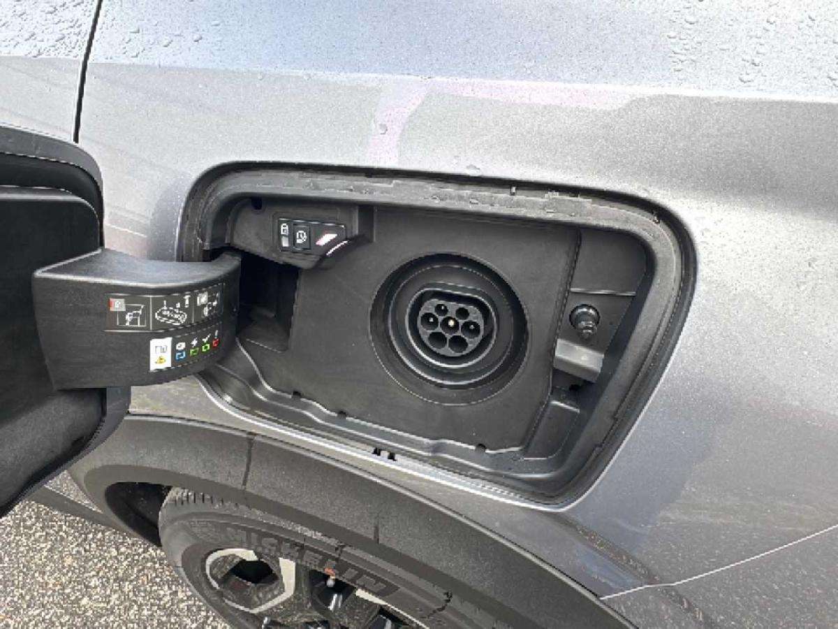 peugeot-3008-2026-hibrido-a-gasolina-1598cc