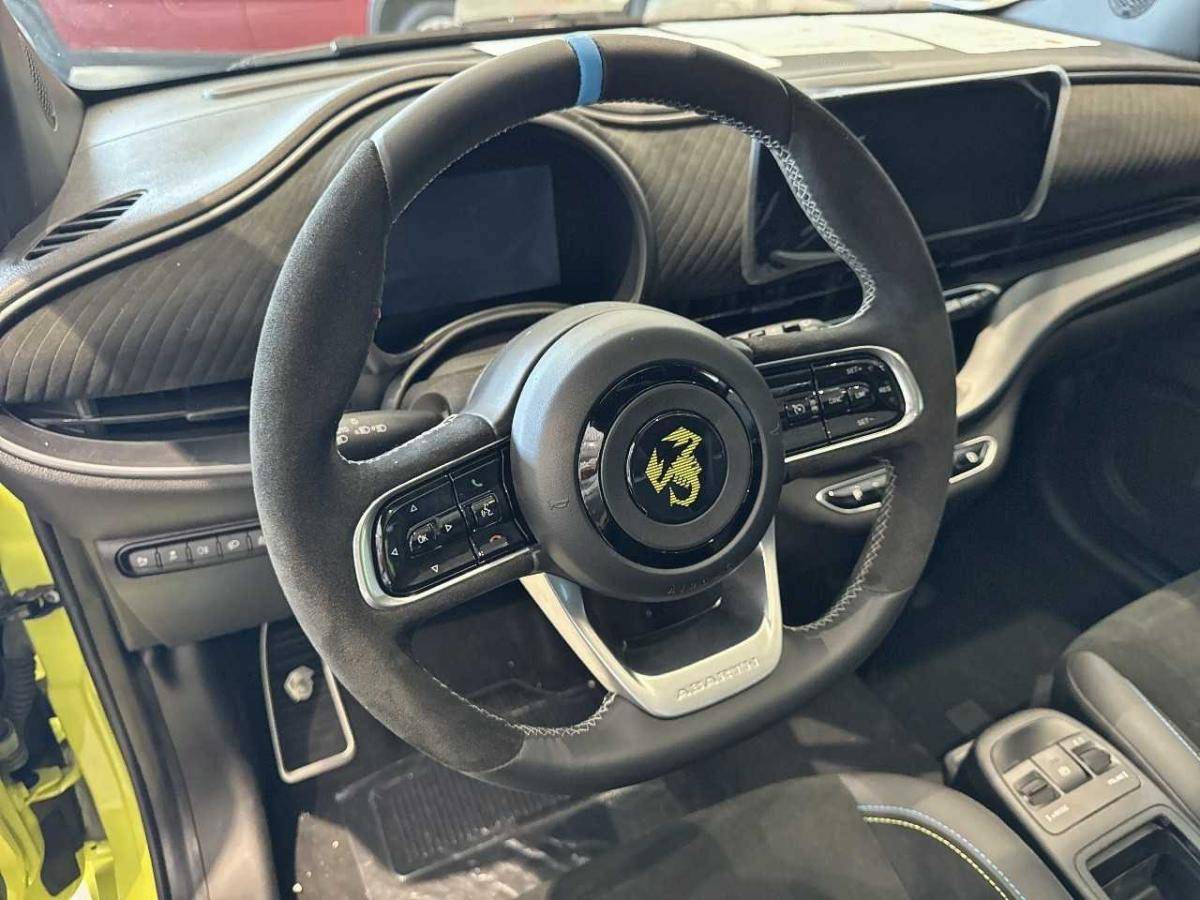 abarth-500-2024-eletrico-0cc