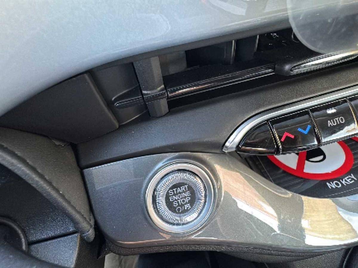 fiat-500-2026-hibrido-a-gasolina-999cc