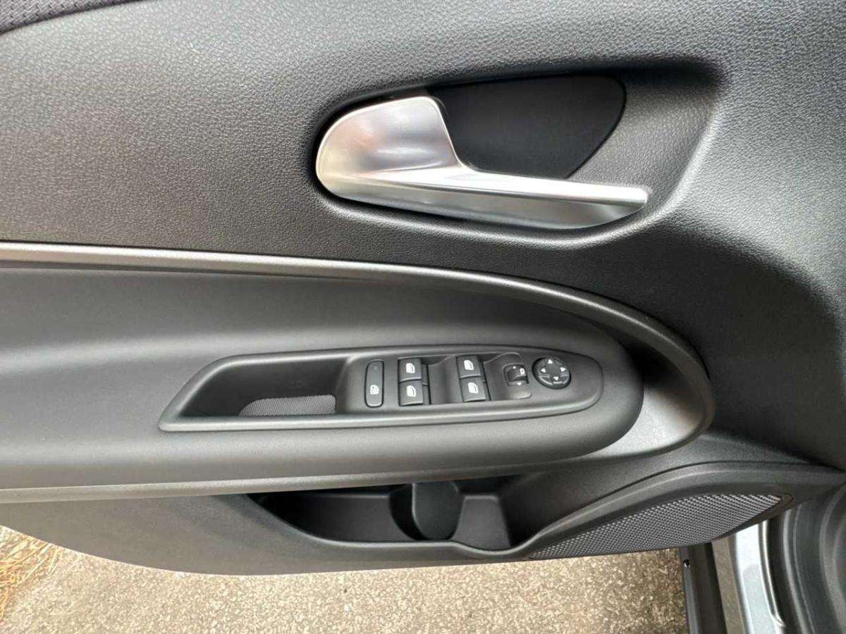 jeep-avenger-2026-hibrido-a-gasolina-1199cc