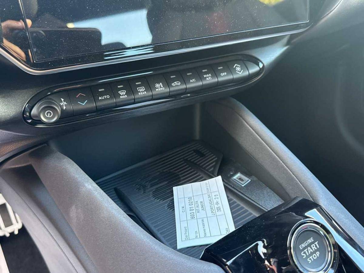 alfa-romeo-junior-2026-hibrido-a-gasolina-1199cc
