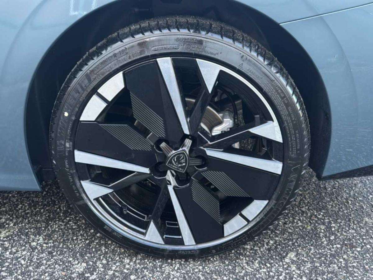 peugeot-308-sw-2025-hibrido-a-gasolina-1199cc