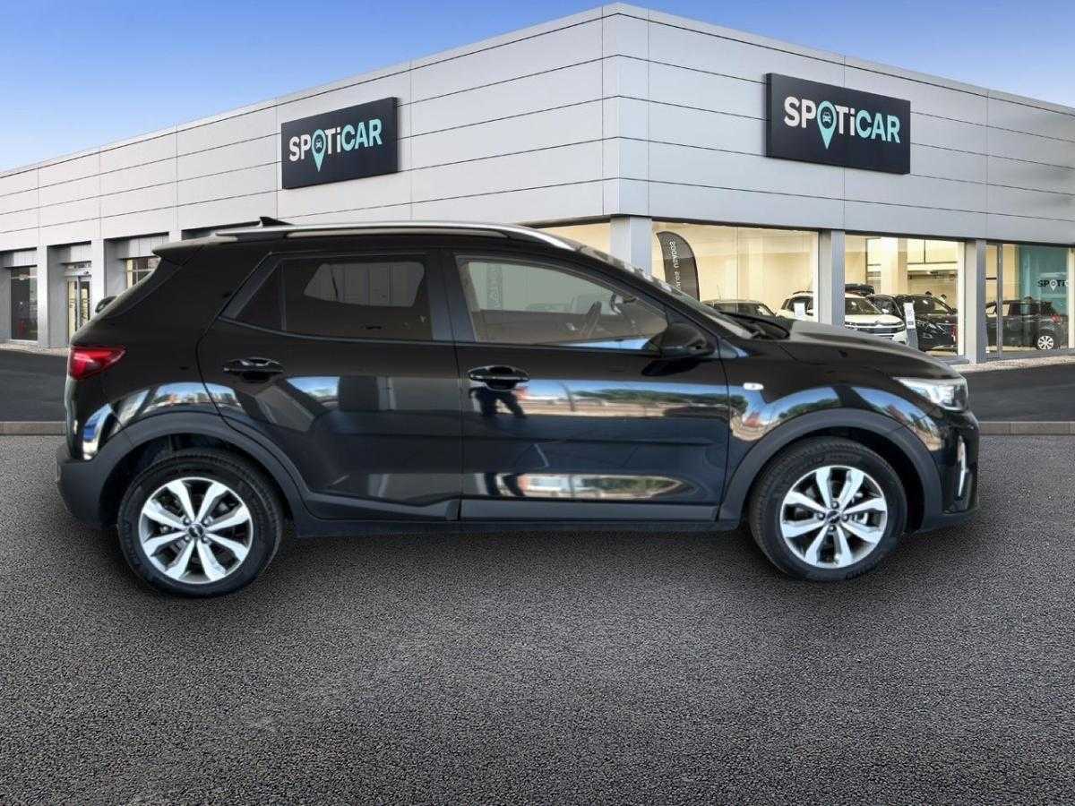 kia-stonic-2025-gasolina-1197cc