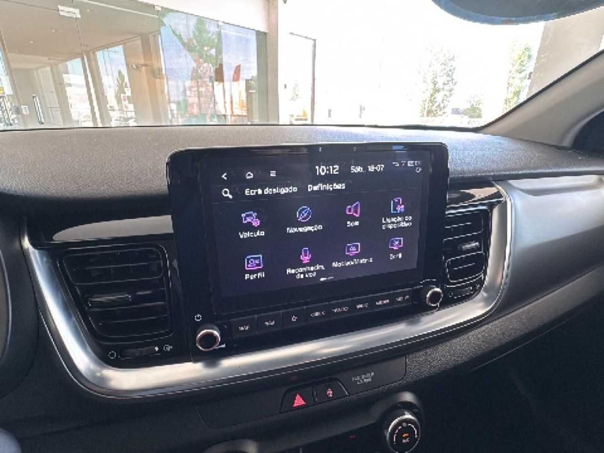 kia-stonic-2025-gasolina-1197cc
