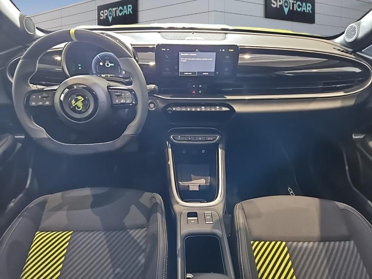 abarth-695-2025-eletrico-0cc