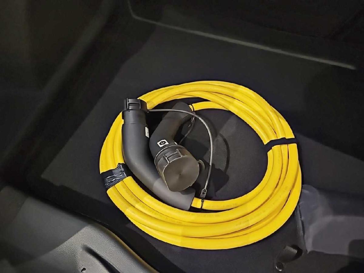 abarth-695-2025-eletrico-0cc