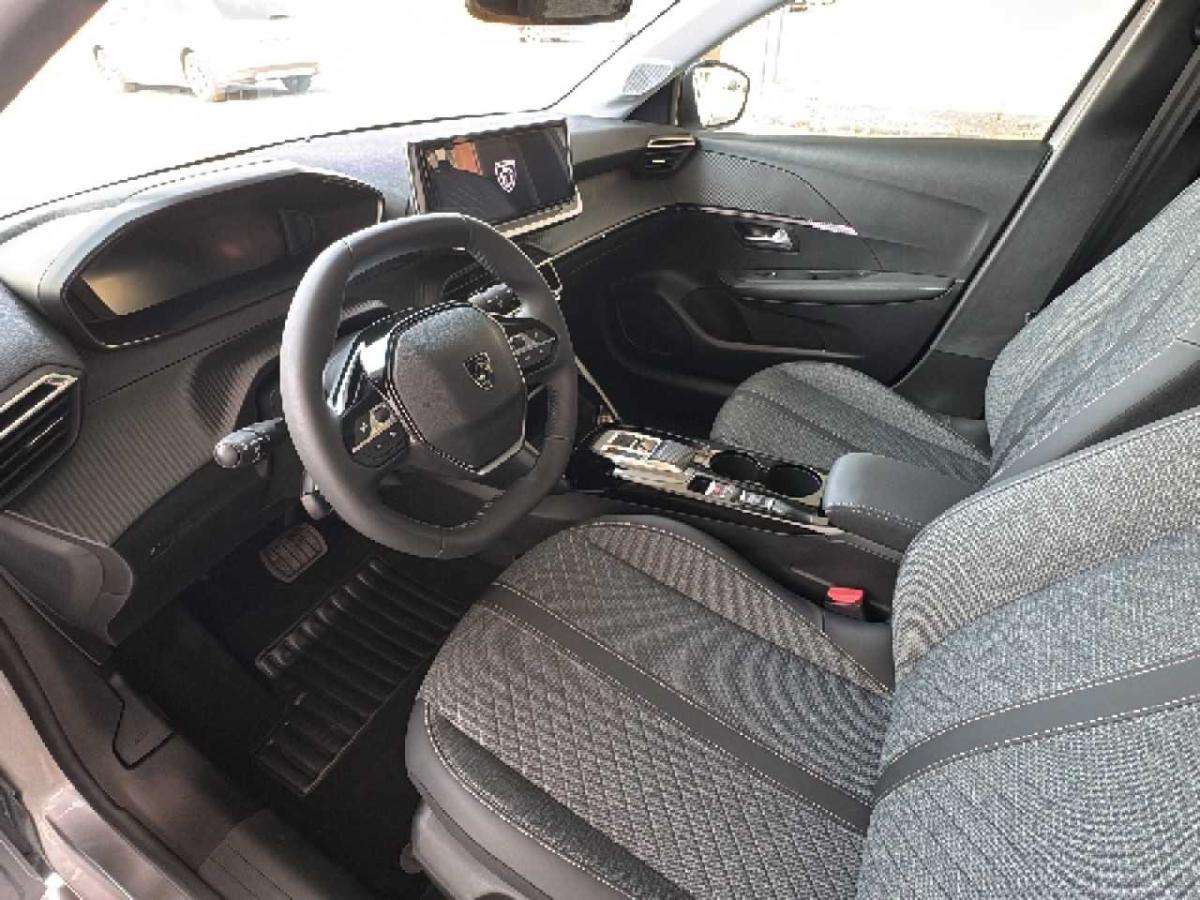 peugeot-208-2026-hibrido-a-gasolina-1199cc