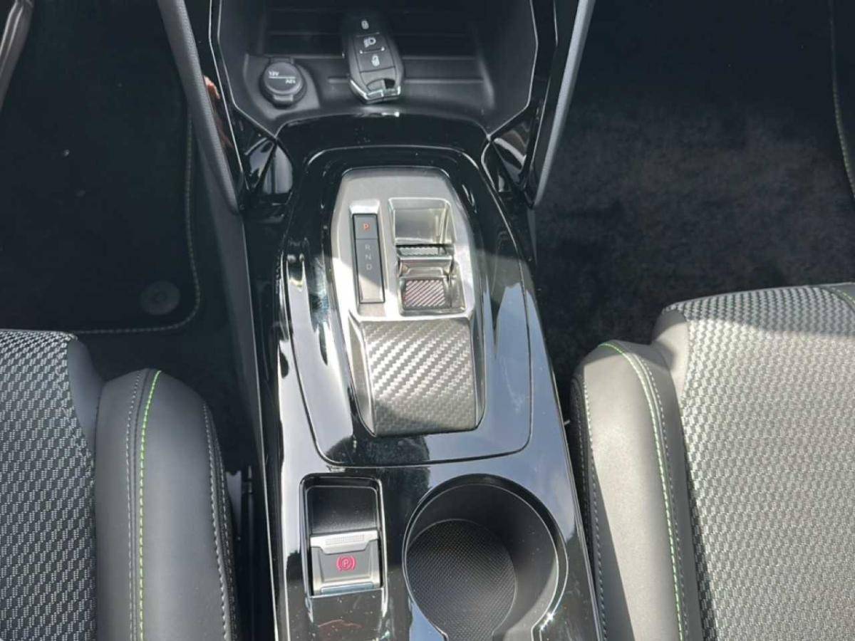 peugeot-2008-2026-hibrido-a-gasolina-1199cc