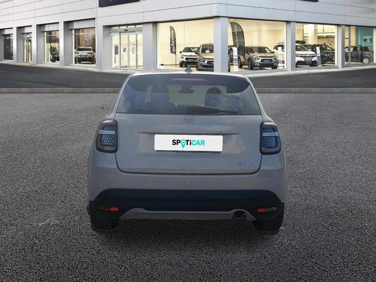 fiat-600-2025-hibrido-a-gasolina-1199cc
