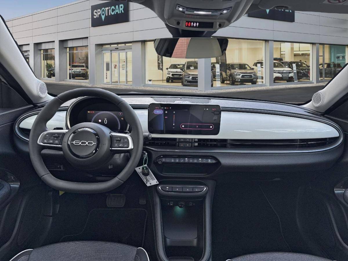 fiat-600-2025-gasolina-1199cc