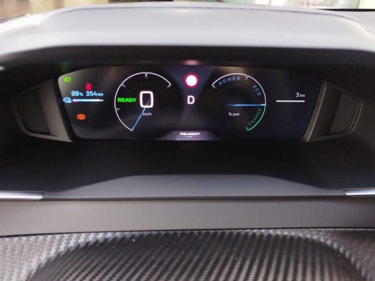 peugeot-208-2025-eletrico-0cc