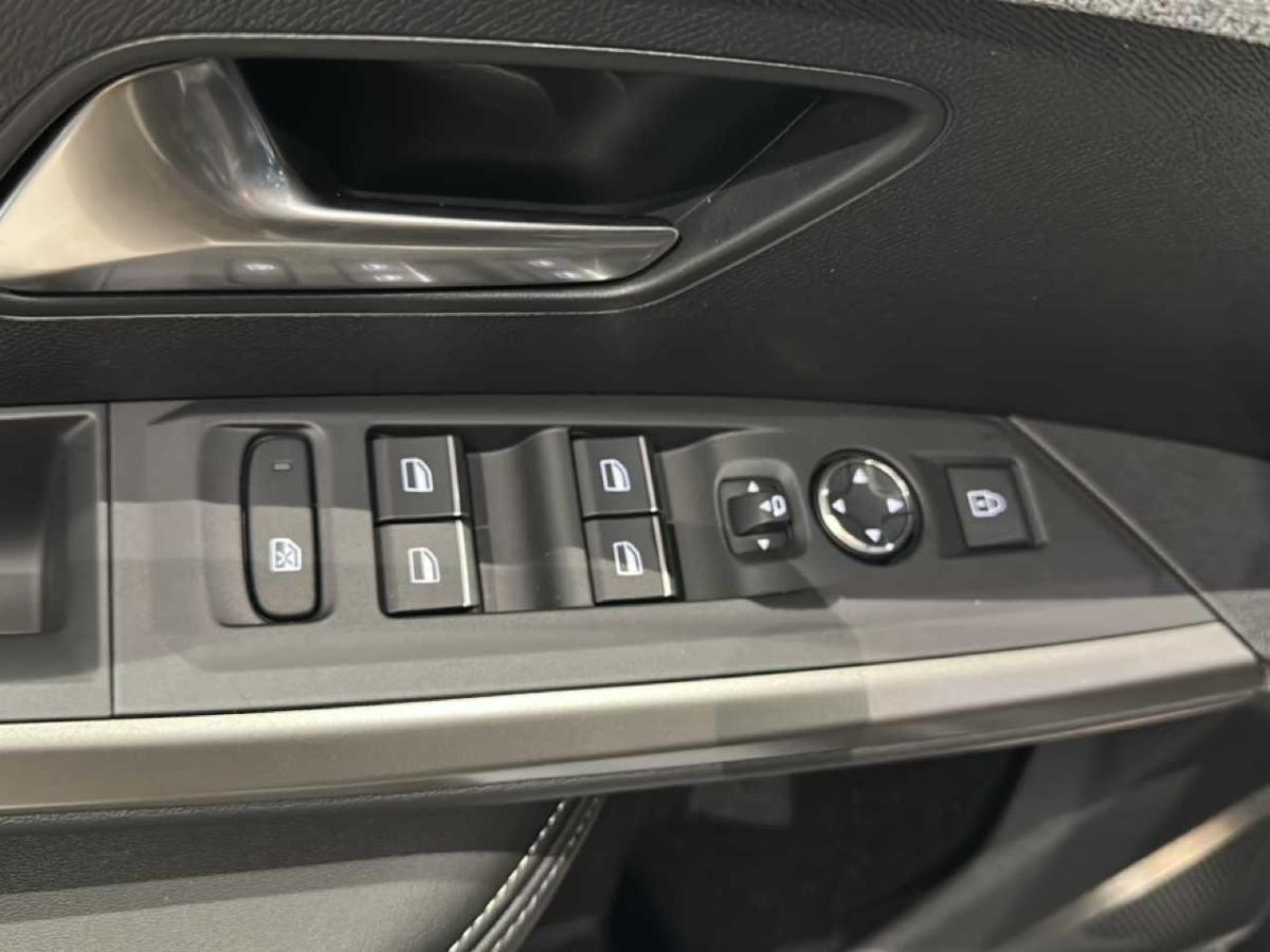 peugeot-3008-2026-hibrido-a-gasolina-1598cc