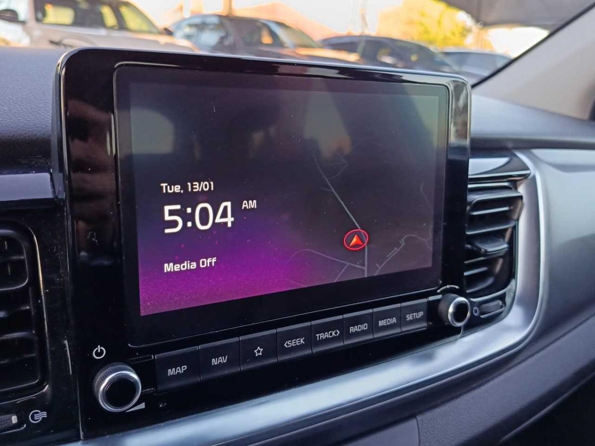 kia-stonic-2025-gasolina-1197cc