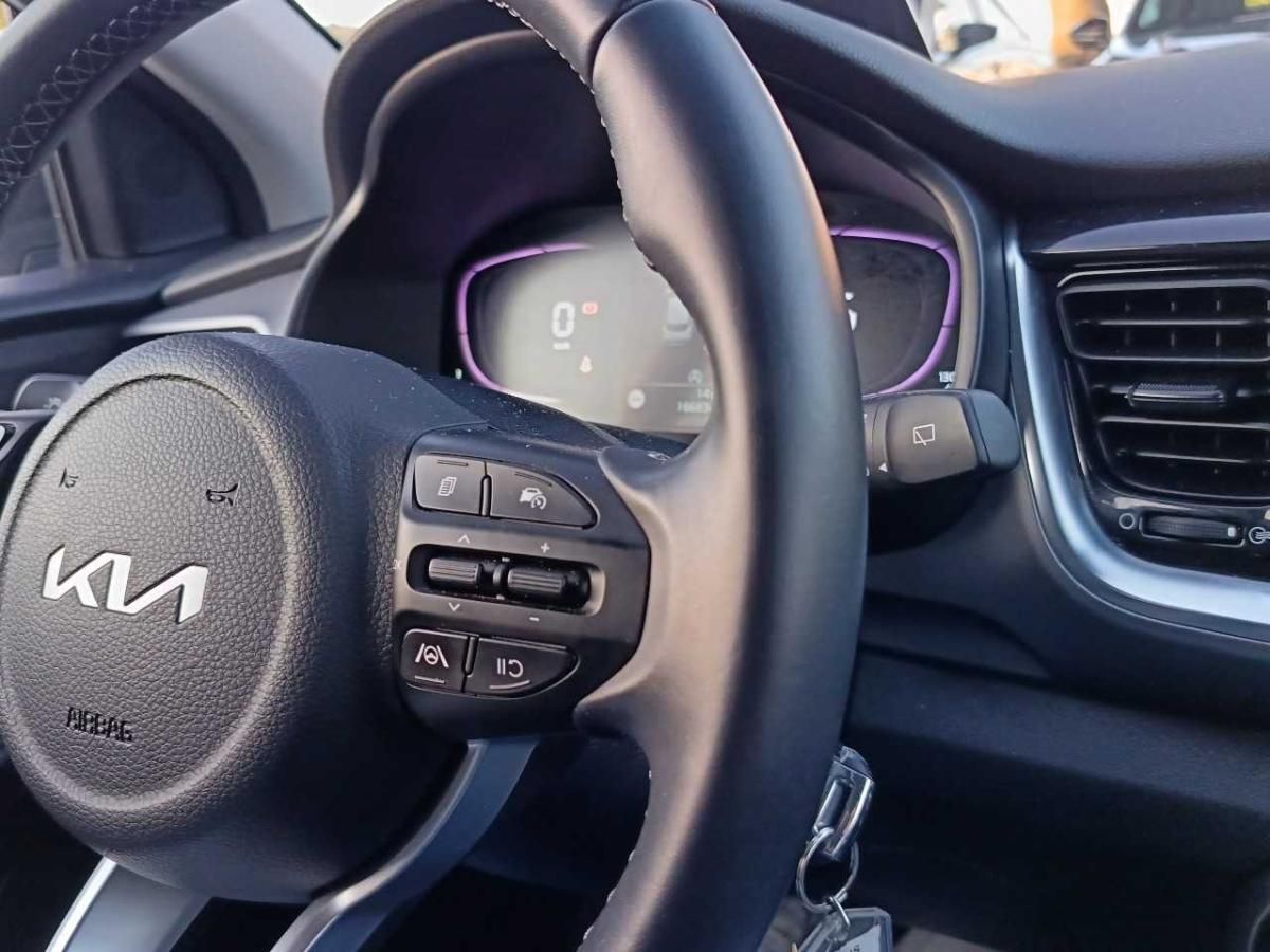 kia-stonic-2025-gasolina-1197cc
