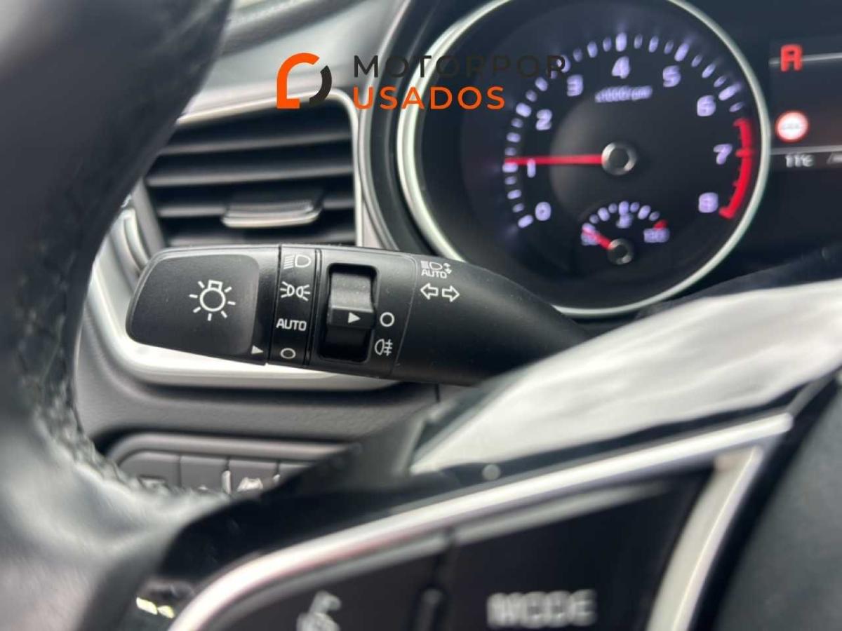 kia-xceed-2025-gasolina-998cc