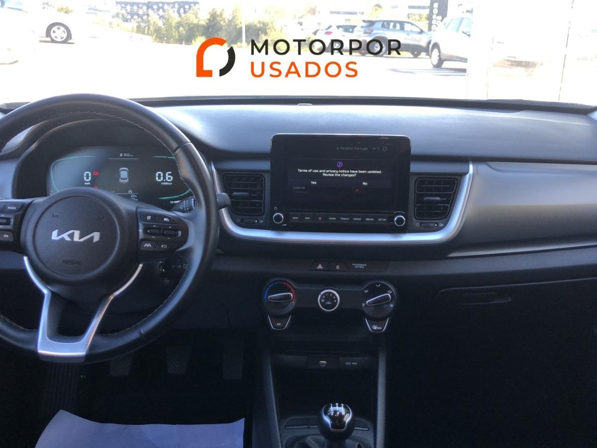 kia-stonic-2025-gasolina-1197cc