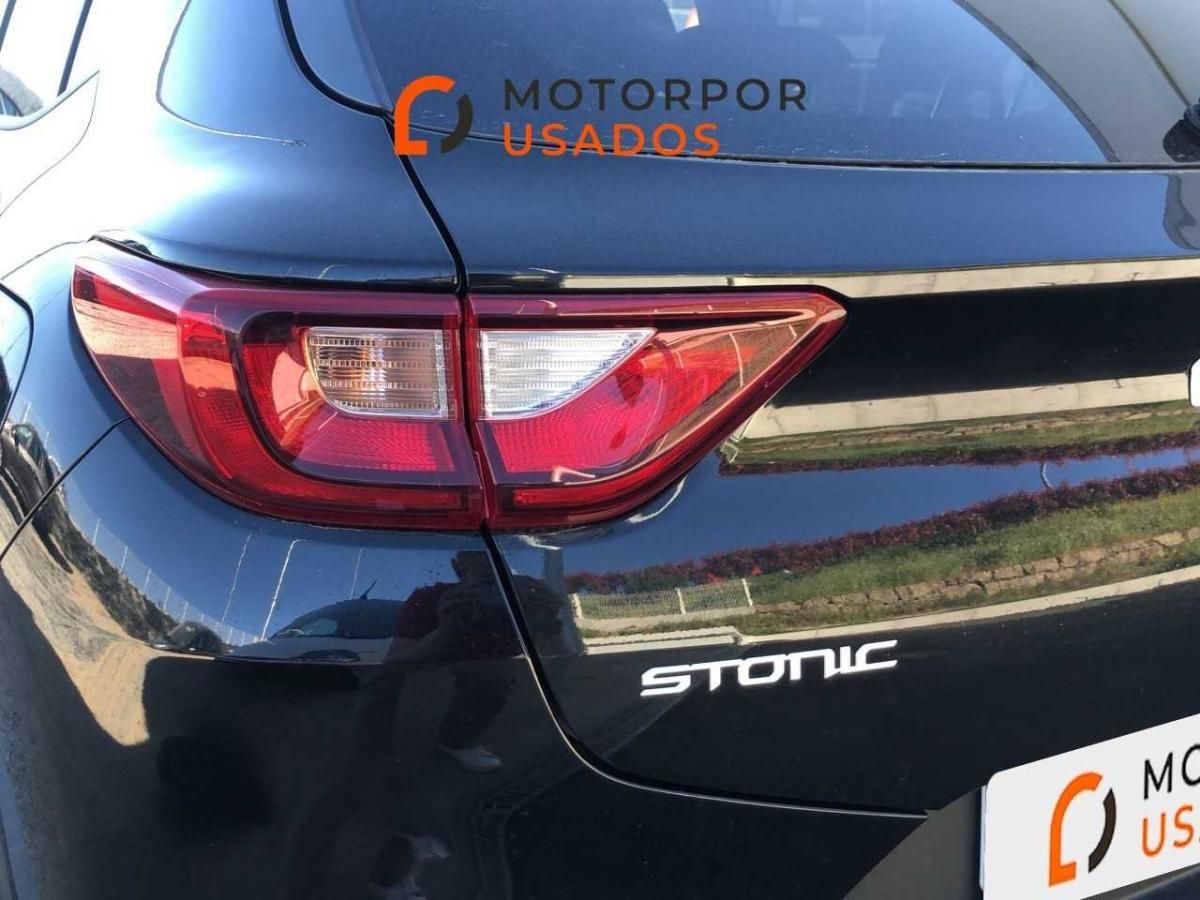 kia-stonic-2025-gasolina-1197cc