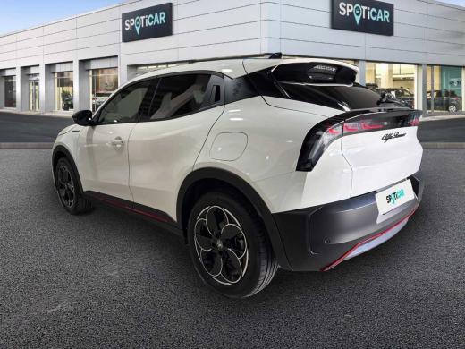 alfa-romeo-junior-2024-eletrico-0cc