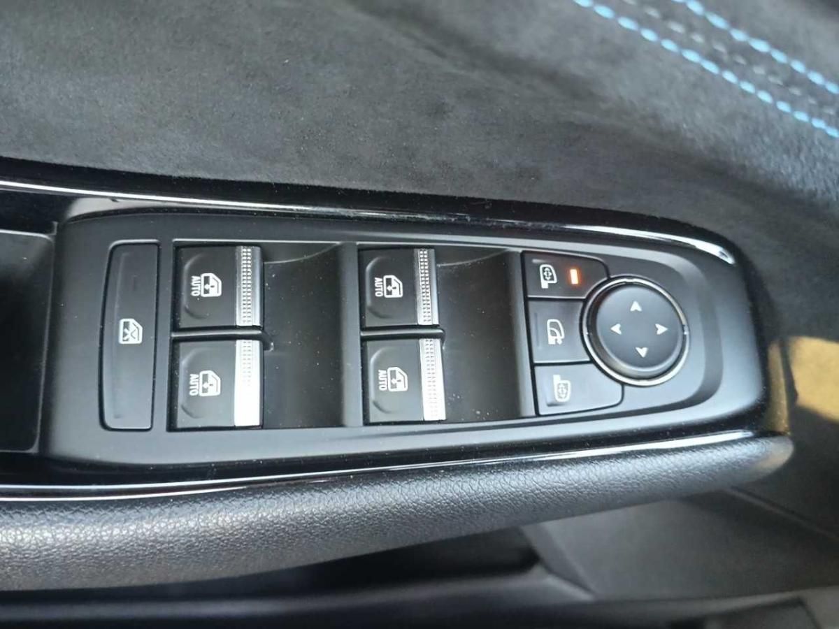 renault-espace-2023-hibrido-a-gasolina-1199cc