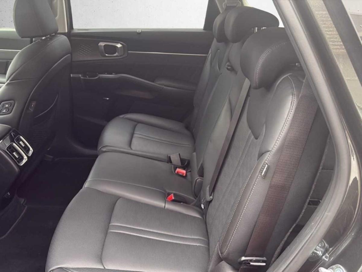 kia-sorento-2025-hibrido-a-gasolina-1598cc
