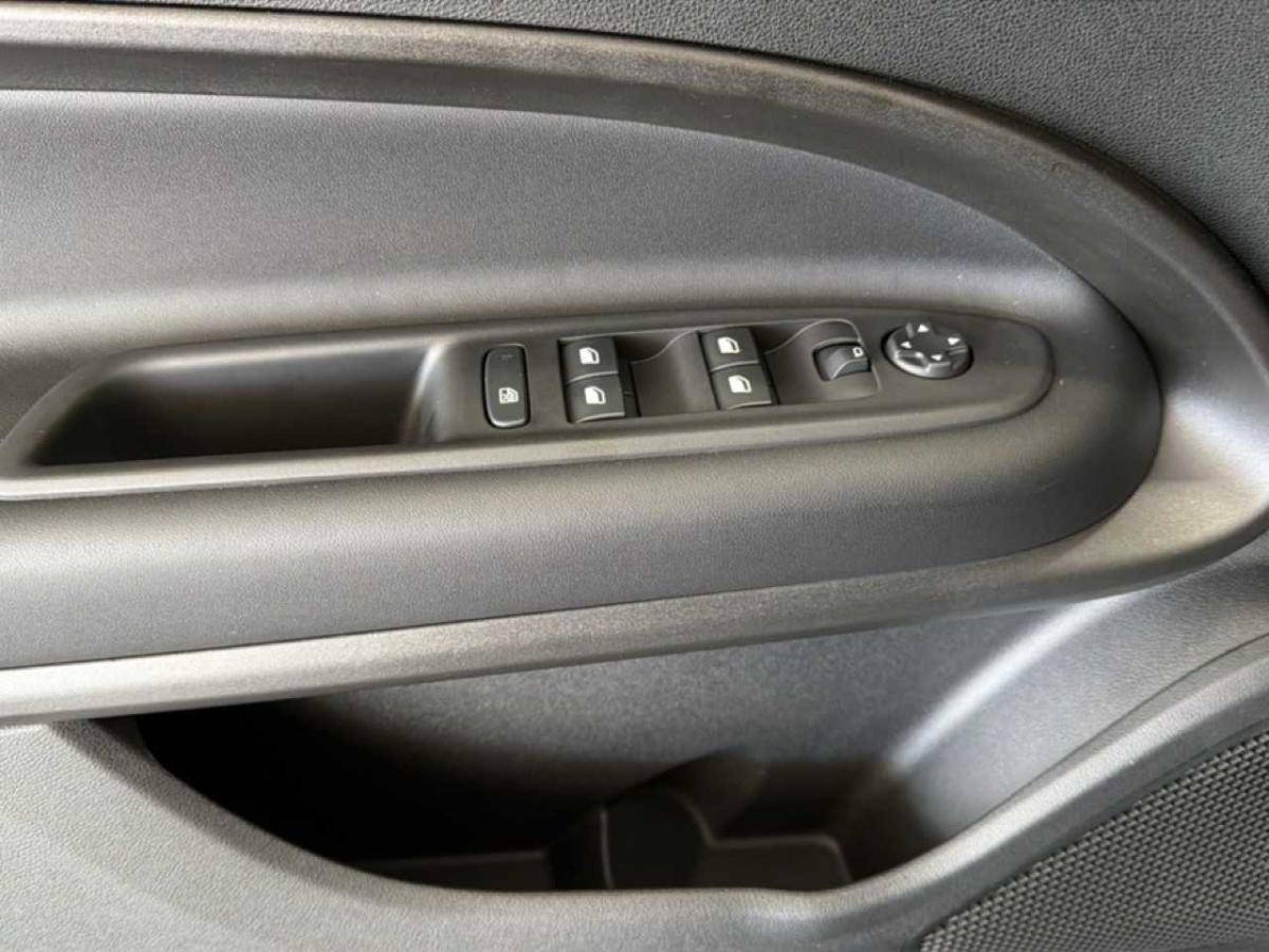 jeep-avenger-2025-gasolina-1199cc